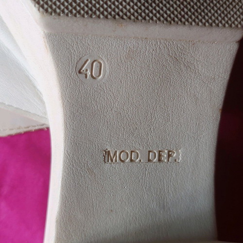 Andrea Pierago white platforms with silver like new, size 40