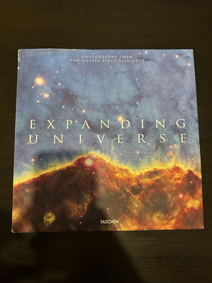 Expanding Universe book like new, photographs from the Hubble