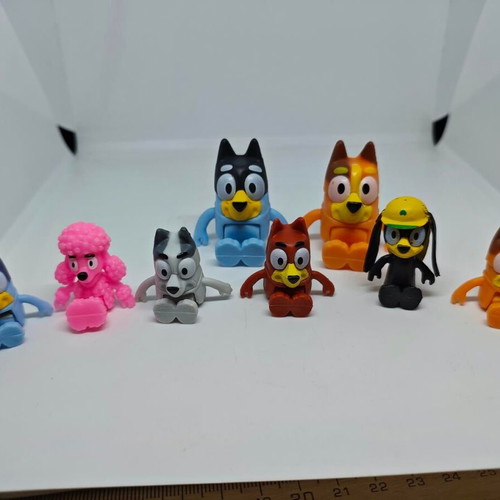 Bluey figures set of 7 like new