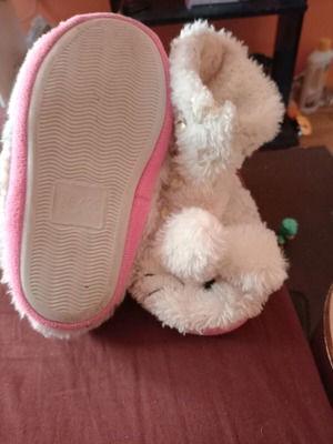 Children's slippers animals like new