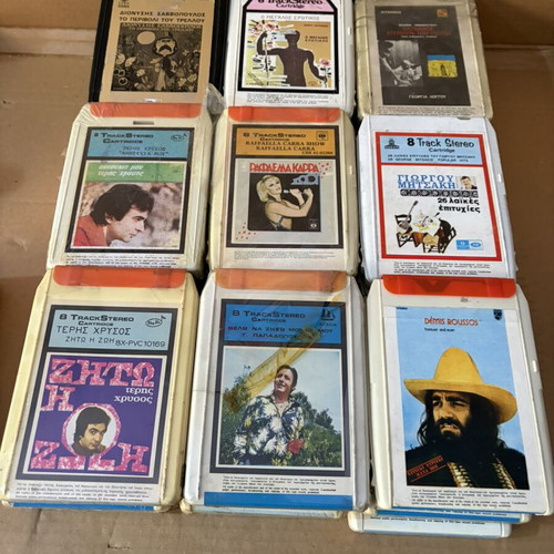 8 Track tapes like new, set of 54, laiko genre