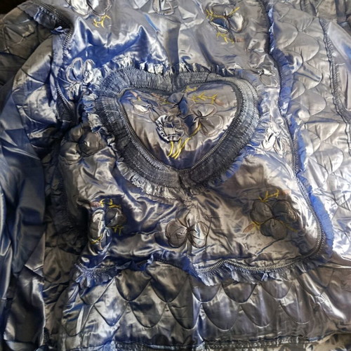 Figured satin bedroom quilt blue with two pillowcases new