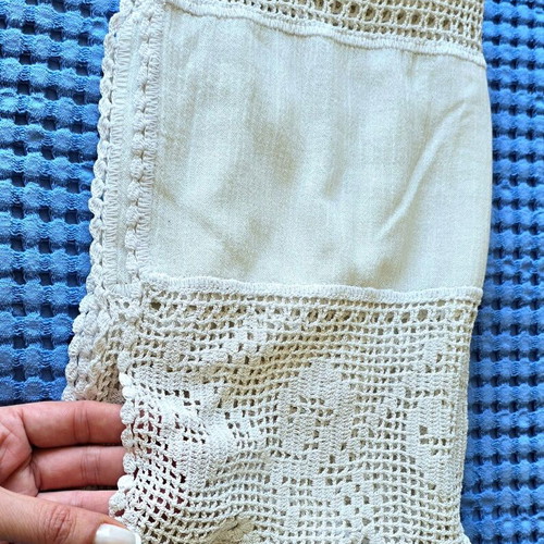 Handmade vintage table runner, 45 x 150 cm