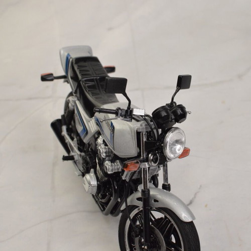 Honda CB750F Custom Tuned Tamiya 1:12 Model New