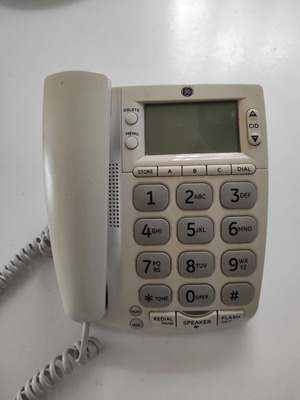 Thomson Inc Wired Phone Model 29569GE1-A Used Beige