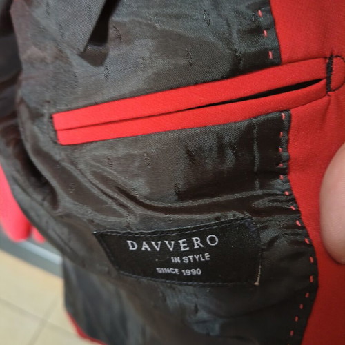 Davvero suit for women used, red blazer size 50 and trousers size 42