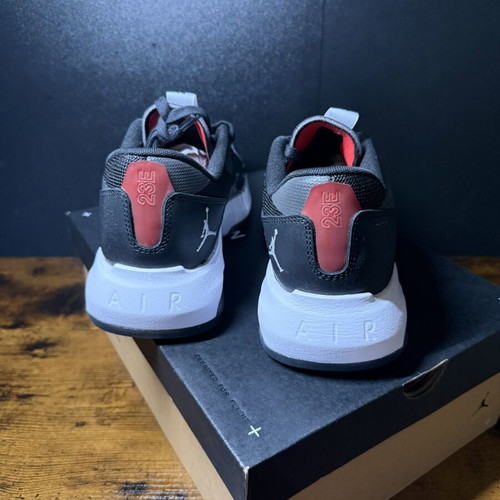 Jordan Air 200E sneakers, black fire red, size 44.5