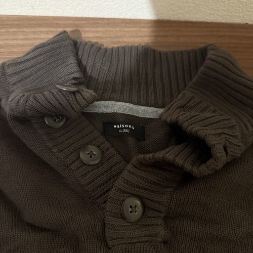 Watson’s brown sweater XL with collar and buttons like new