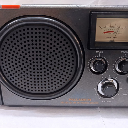 Palladium 949/469 radio used in very good condition