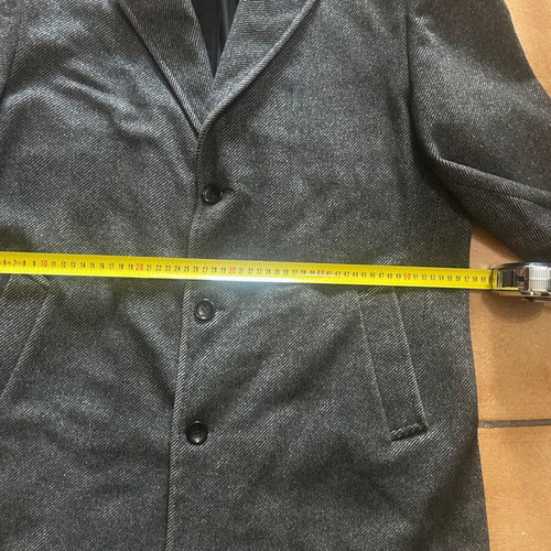 D’S Classic men’s coat used, wool blend charcoal tweed, size XL