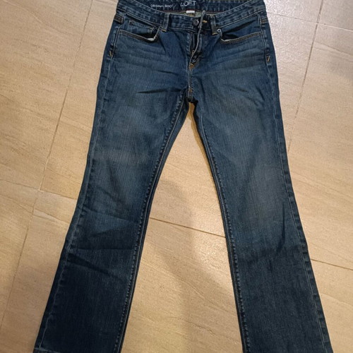 Loft jeans used, size M, blue, slightly frayed at buttonhole