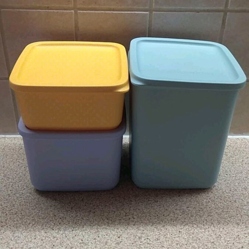 Tupperware square containers set of 3 new (650ml, 1lt, 1.8lt)