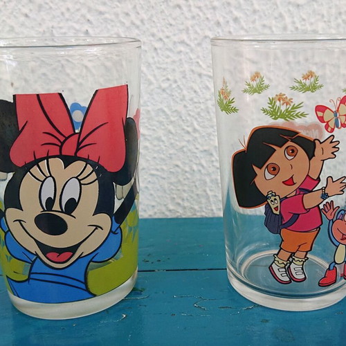 Vintage colorful children's glass cups Disney, Nickelodeon and Nutella like new
