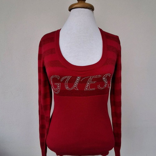 Guess sweater M red like new