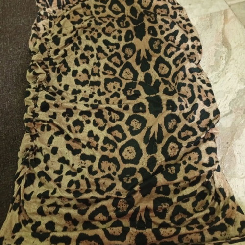 Shein leopard skirt XXL, like new, elastic and comfortable