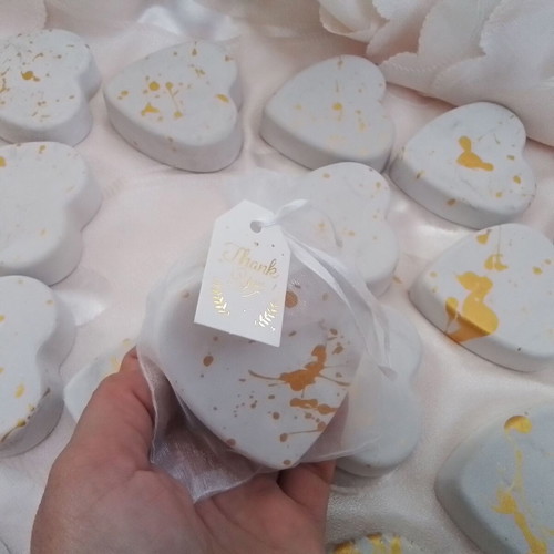 32 scented plaster hearts with gold splatter design