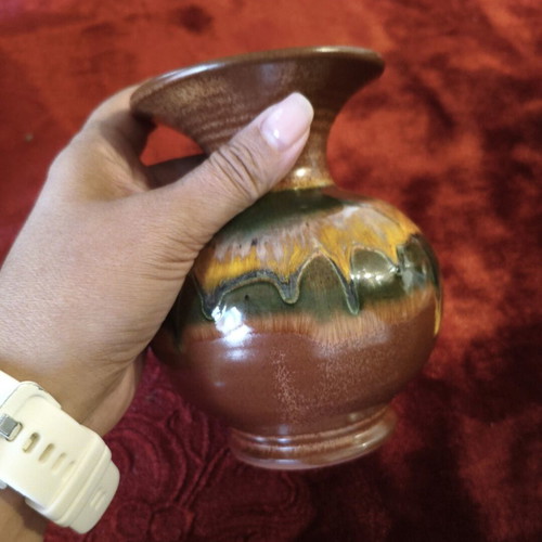 Gaia handmade ceramic vase with drip glaze