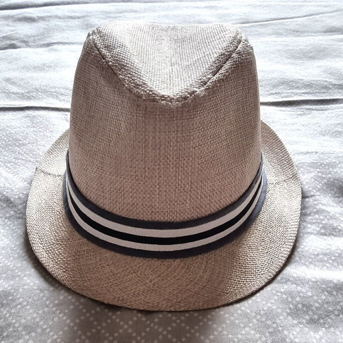 Children's Fedora Panama hat like new, beige