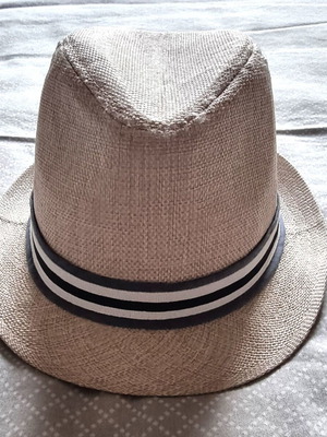 Children's Fedora Panama hat like new, beige