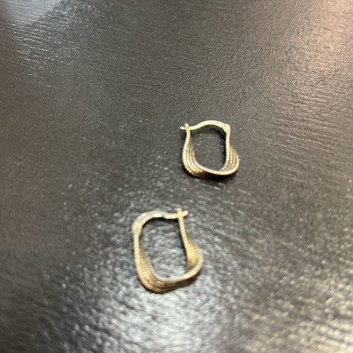 Oval Hoop Earrings with Embossed Mesh Texture like new, silver