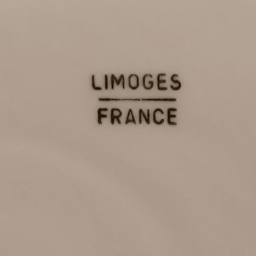 Limoges decorative plate like new, The old trades of Paris