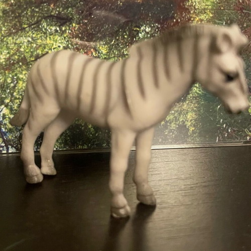 Zebra miniature like new, height 5.5cm