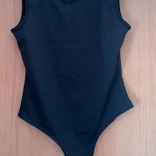Bodysuit new, size L but fits M, black