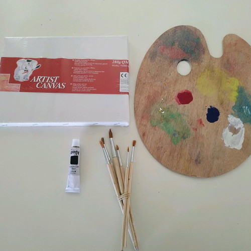 Painting set used in good condition