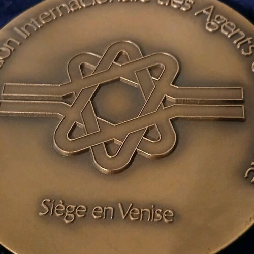 Customs commemorative 8cm used, in luxury case
