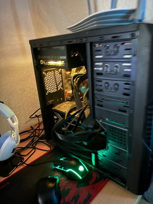 Gaming computer με ASUS IPS monitor σαν καινούργιο