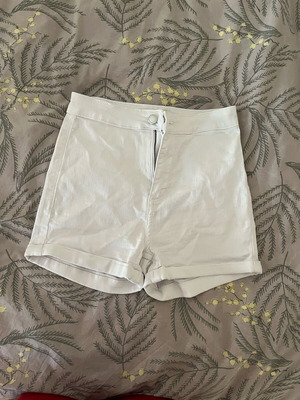 Tally Weijl shorts white, like new, size S
