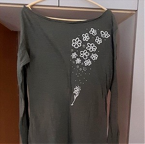 Γκρί μπλούζα με σχέδιο μαργαρίτες