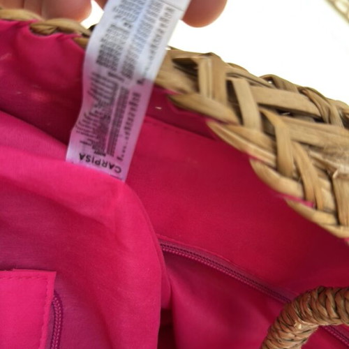 Carpisa beach bag like new with zipper and small pockets