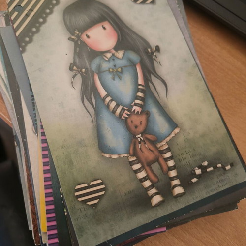 Postal Santoro card collection used, 108 pieces