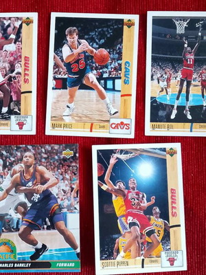 Basketball cards America 91-1992 N.B.A. like new, pack of 5