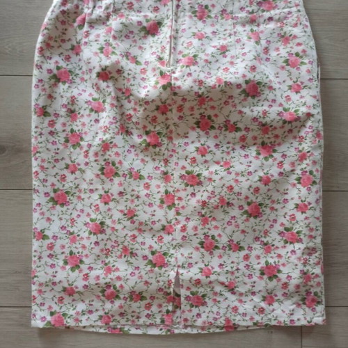Vintage skirt hand-sewn, like new, medium size