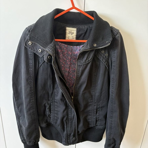 Xdye black jacket like new with pockets, size M