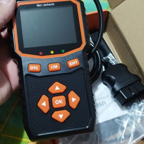 Nexzcheck OBD2 code reader diagnostic scanner
