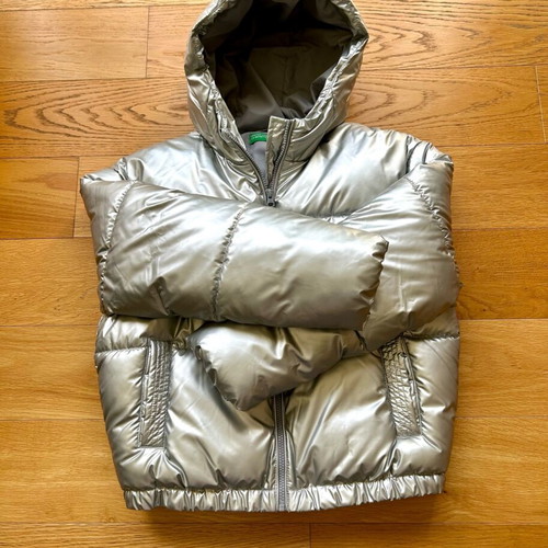United Colors of Benetton winter jacket silver like new, 11-12 years