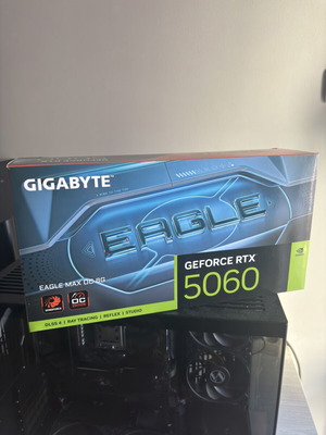 GeForce RTX 5060 Eagle Max OC 8GB σαν καινούργιο