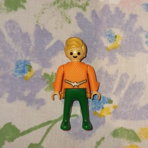 Playmobil Aquaman from Kinder Surprise new