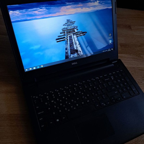 Dell Inspiron 15 3542 Laptop like new, i3 CPU, 8GB RAM, 500GB SSD