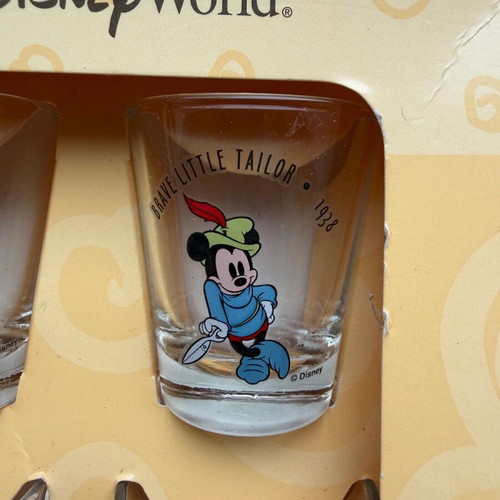 Walt Disney World шот чаши употребявани, комплект от 4 с Мики Маус