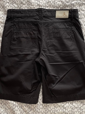 Sarah Lawrence Bermuda shorts like new, size M, black