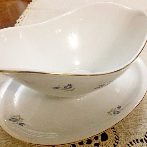 Porcelain Schirnding Qualitäts-Porzellan gravy boat 1949-1956