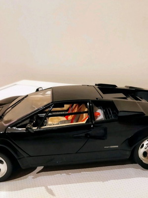Lamborghini Countach Bburago 1988 μεταχειρισμένο συλλεκτικό μοντέλο 1:18
