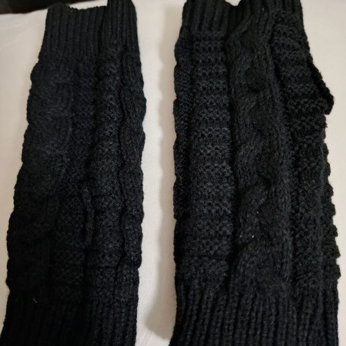 Knitted open finger glove new, black, one size