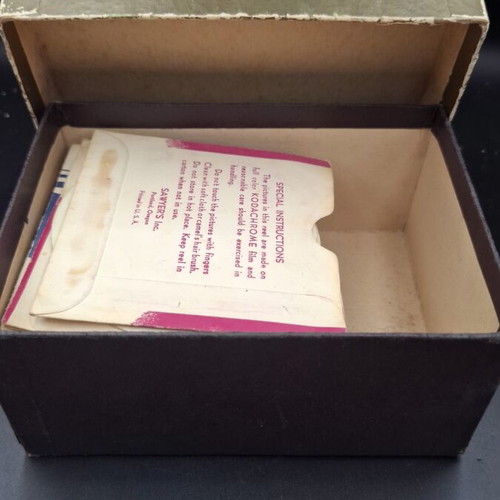 View-Master stereoscope used with cards by Sawyer Inc.
