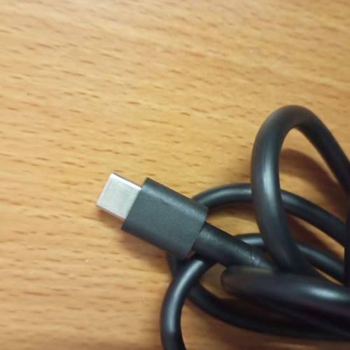 Asus laptop multi charger C type used, good working condition