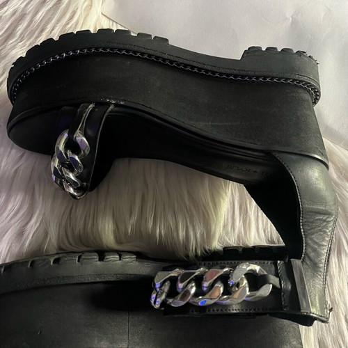 Kendall + Kylie Cass platform sandals used, black with chains